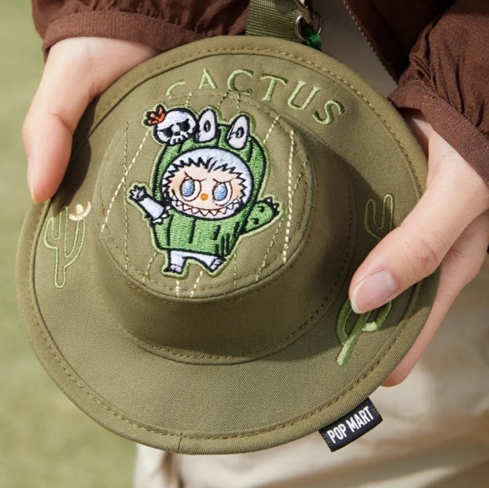 POP MART: Cactus fall in wild bucket hat bag